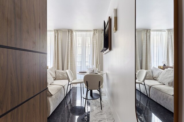 マグニフィセント ニュー スタジオ ルーブル - パレ ロワイヤル