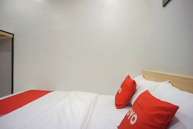 OYO 92956 トラベルビズ ホテル