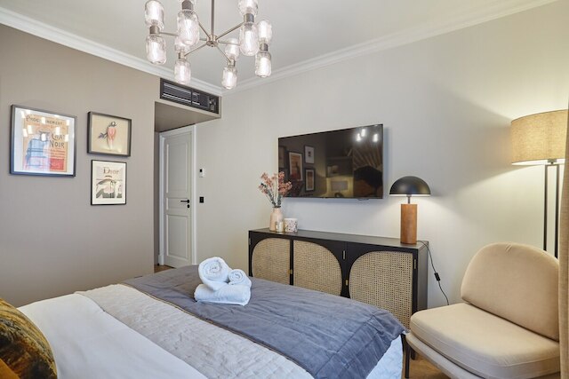 スパーブ ニュー フラット ノートルダム ド パリ