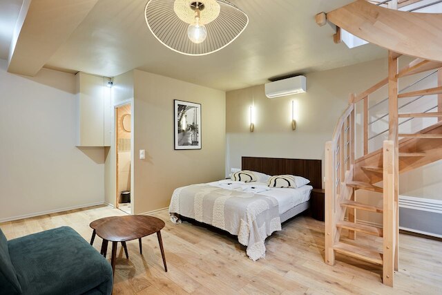 シャルマン デュプレックス 1 シャンブル セントル ド パリ