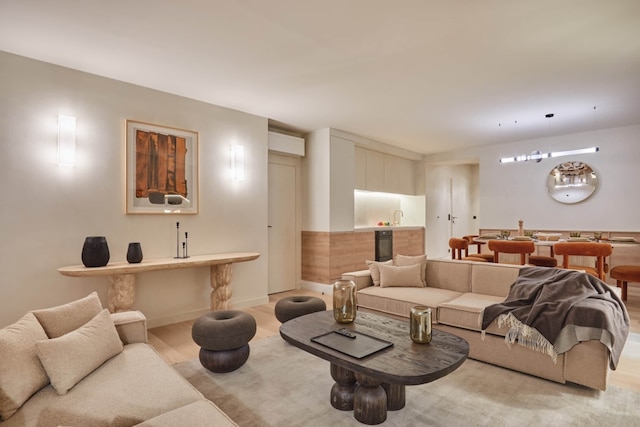 スタニング リノベーテッド アパートメント ルーブル パレロワイヤル