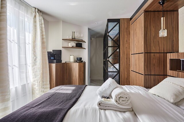 マグニフィセント ニュー スタジオ ルーブル パレロワイヤル