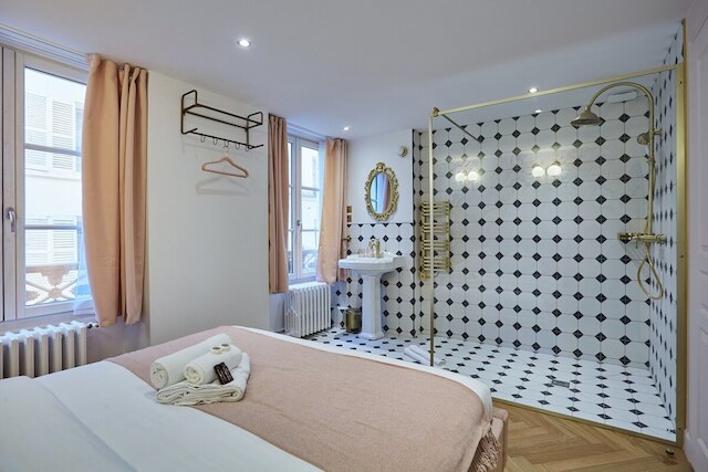 サブライム アンド ニュー アパートメント サン ジェルマン デ プレ