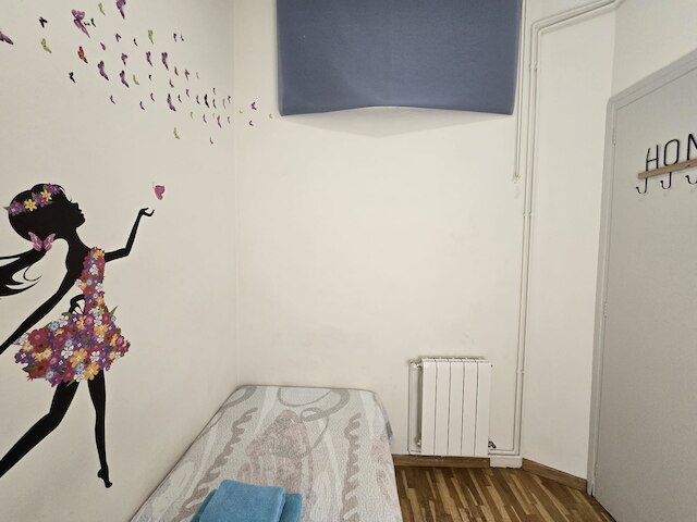 ルームズ アリバウ