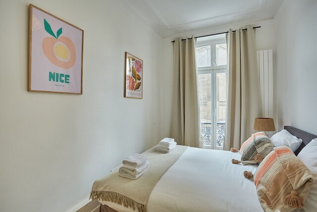 スーパーブ アパートメント センター オブ パリ / モンマルトル