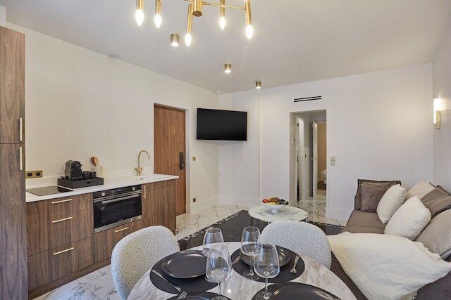 マグニフィセント ニュー アパートメント ルーブル パレ ロイヤル