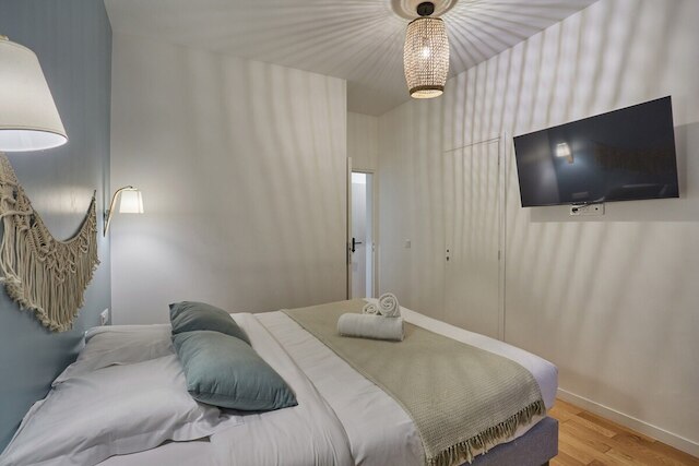 アパートメント ロケーテッド イン ザ センター オブ パリ