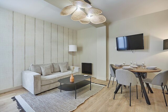 アパートメント イン ザ センター オブ パリ/モンマルトル