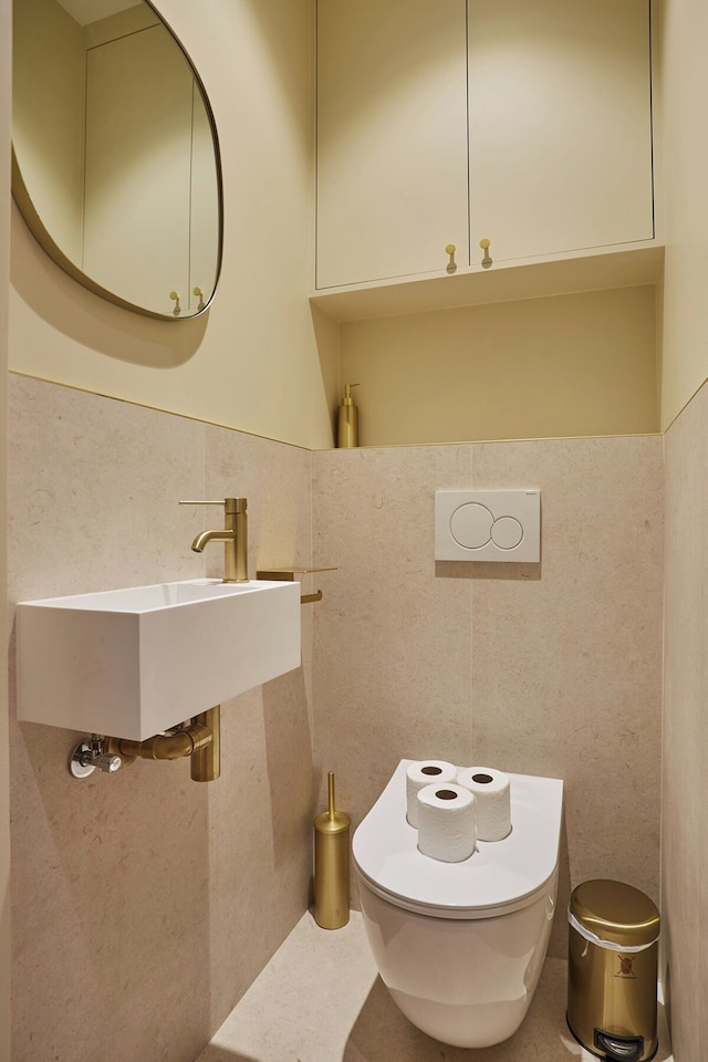 ニュー アパートメント センター オブ パリ プラス ドゥ ラ ブルス