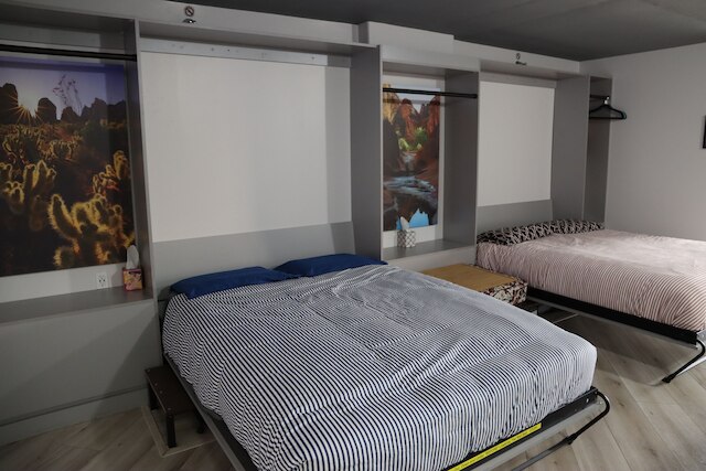 LVストリップハウス コンドス スリープス アップ トゥ 14