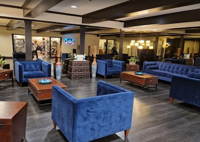 LVストリップハウス コンドス スリープス アップ トゥ 14