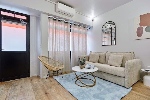 チャーミング デュプレックス 1 ベッドルーム センター オブ パリ