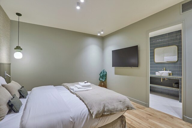 スーパーブ アンド ニュー アパートメント イン ザ センター オブ パリ