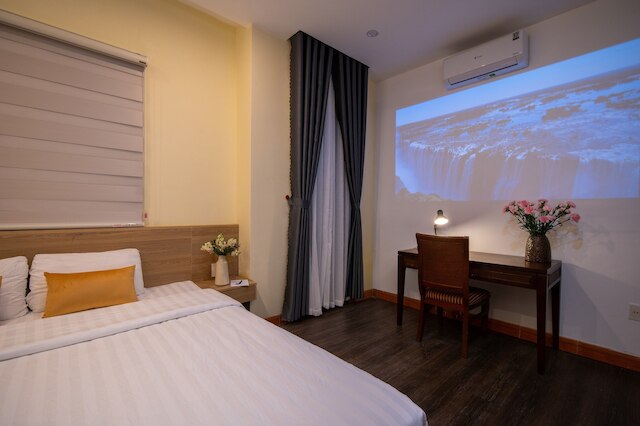 シャイン フエ オテル 2