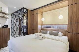 マグニフィセント ニュー スタジオ ルーブル パレ ロイヤル