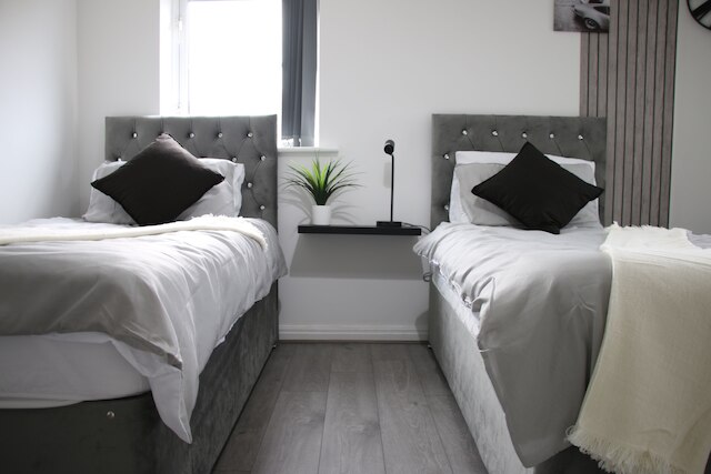 3 ベッドルーム ハウス クローズ トゥ シティ センター/ フリー パーキング