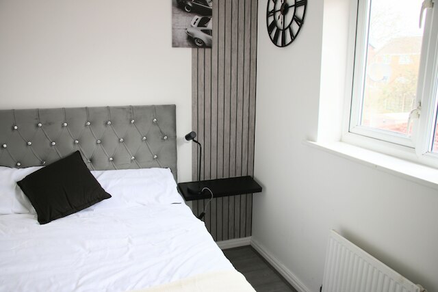 3 ベッドルーム ハウス クローズ トゥ シティ センター/ フリー パーキング