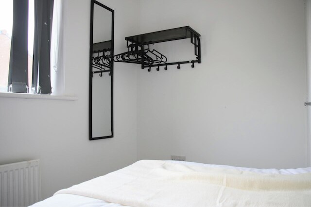 3 ベッドルーム ハウス クローズ トゥ シティ センター/ フリー パーキング