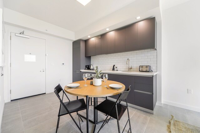 ブレステイキング ダウンタウン マイアミ アパート