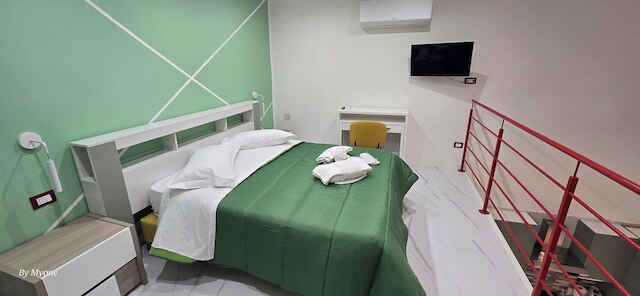 アパルティ ディモラ ディ パルテノペ ポンテヌオヴ