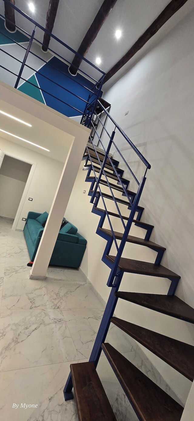 アパルティ ディモラ ディ パルテノペ ポンテヌオヴ