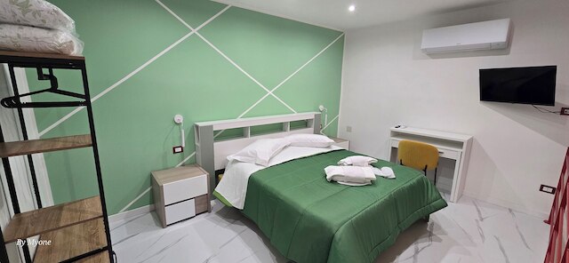 アパルティ ディモラ ディ パルテノペ ポンテヌオヴ