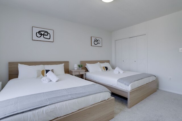 スタイリッシュ & スペーシャス 2ベッドルーム イン クリスタルシティ