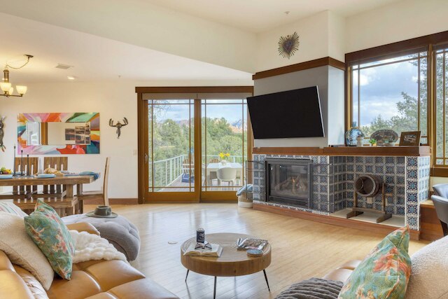 カテドラル ビュー バイ アバンステイ プール テーブル + ホット タブ