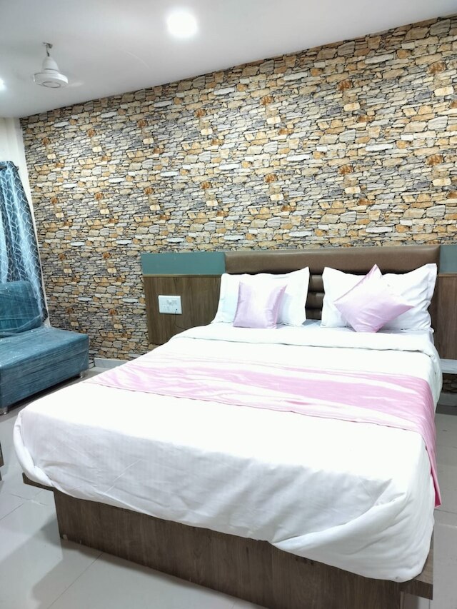 ゴルームゴ NR ナヤン レジデンシー アーメダバード