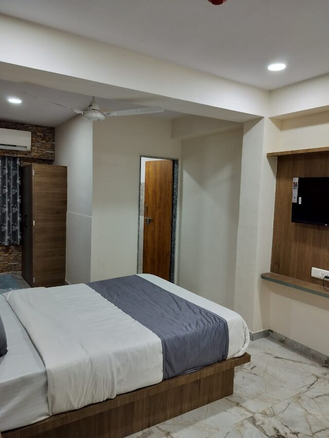 ゴルームゴ NR ナヤン レジデンシー アーメダバード