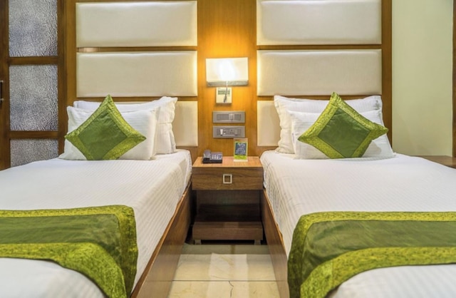 ゴルームゴ スーパー イン アルモアーズ アーメダバード