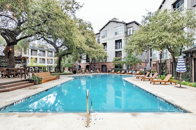 リンズ ロッジング