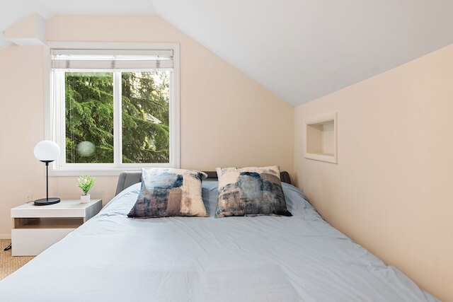 プライベート パーク イン ア コージー ホーム ネクスト トゥ I-90 ヒュージ ヤード