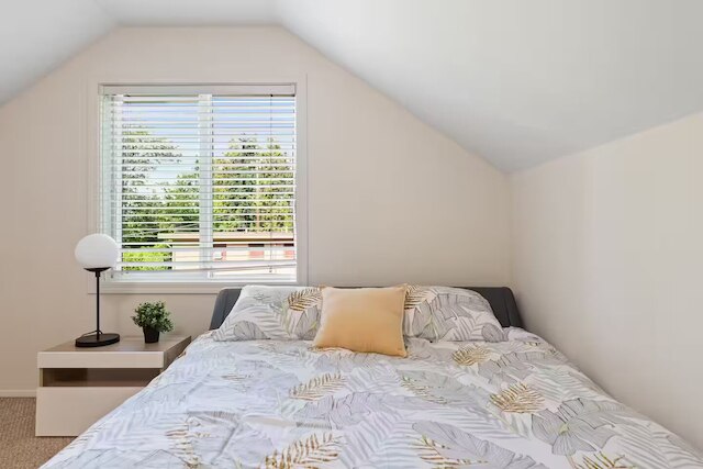 プライベート パーク イン ア コージー ホーム ネクスト トゥ I-90 ヒュージ ヤード