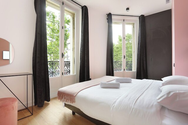 コージー アンド ニュー アパートメント センター オブ パリ