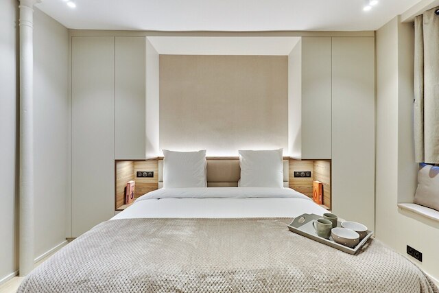 サブライム アンド ニュー スタジオ センター オブ パリス