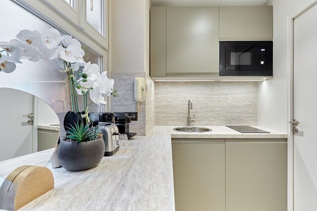 サブライム アンド ニュー スタジオ センター オブ パリス