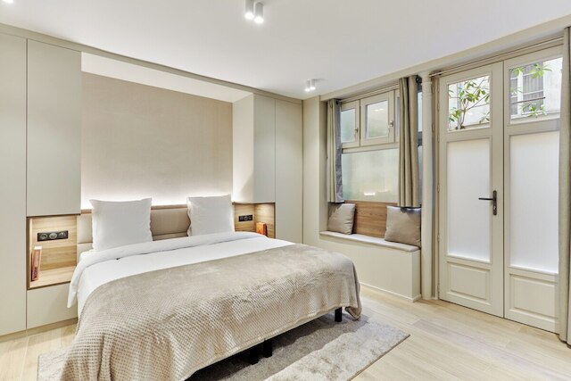 サブライム アンド ニュー スタジオ センター オブ パリス