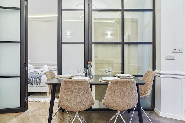 スーパーブ アパートメント ルーブル サン オノレ