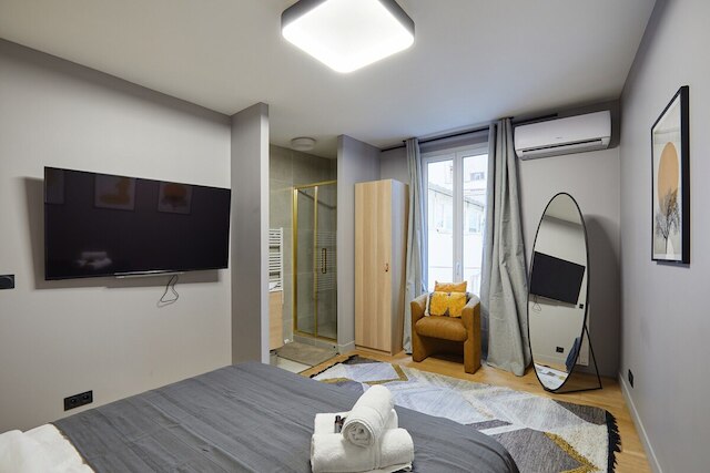 サブライム トリプレックス パリ ル マレ