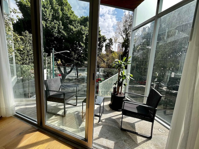 ウィズ モダン ロフト ウィズ パーフェクトビュー イン ローマノルテ