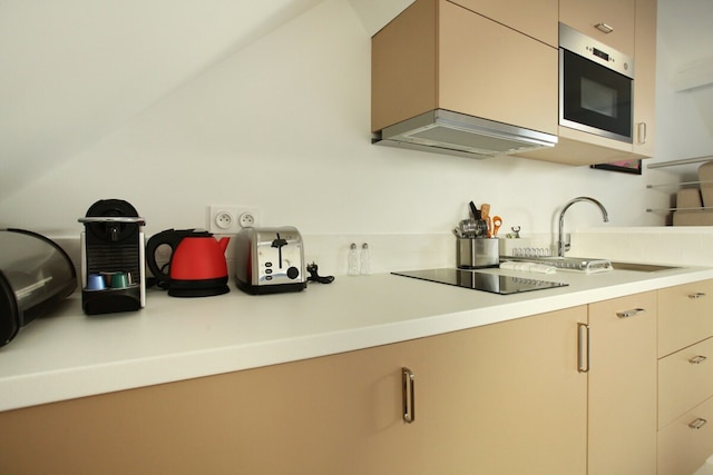 サブライム アンド ニュー トリプレックス ル マレ / ボーボーグ