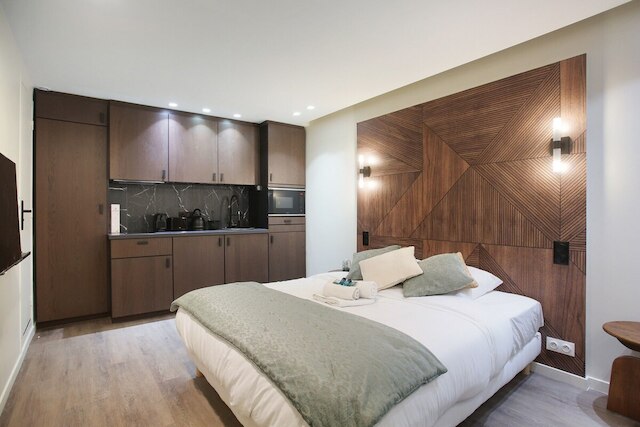 サブリム アンド ニュー スタジオ ムーランルージュ