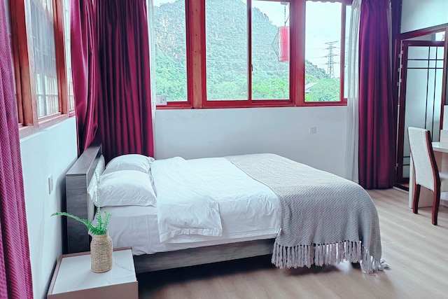 Castle peak yard Inn Guilin