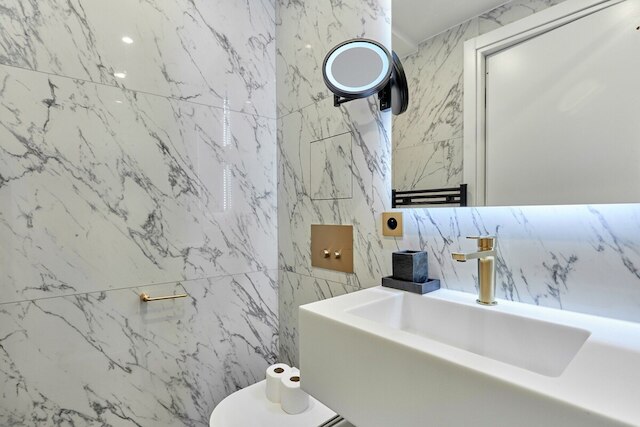 マグニフィセント ニュー スタジオ ルーブル パレ ロイヤル