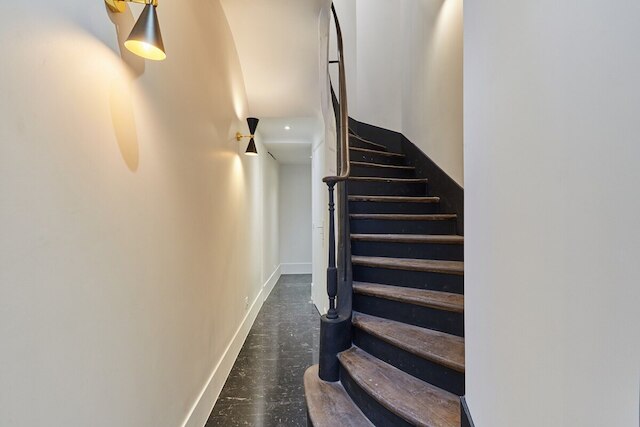 マグニフィセント ニュー スタジオ ルーブル パレ ロイヤル