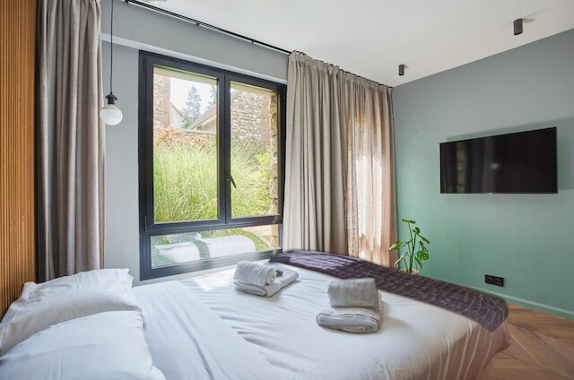 スーパー ニュー スタジオ イン ヌイイ ポルト マイヨ