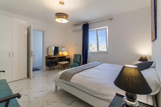 サニー ペントハウス モダン 2 ベッドルーム - スリーマ