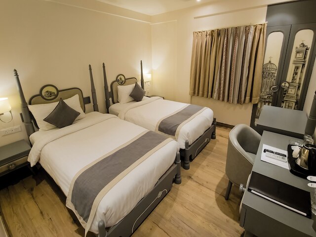 アナンダ メトロ コルカタ メトロポリタン