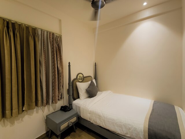 アナンダ メトロ コルカタ メトロポリタン